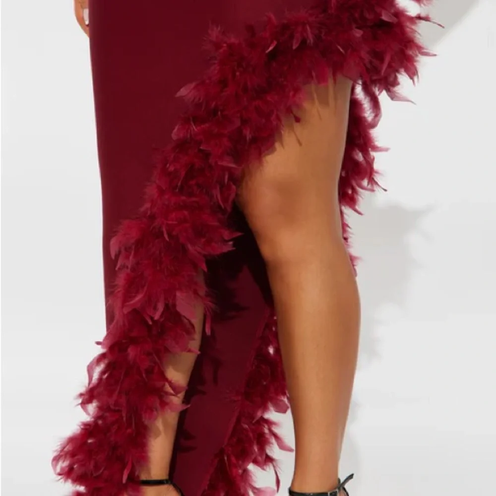 XS Burgundy Maxi Dress - Picture 5 of 5